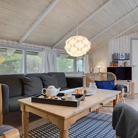 Hébergement de vacances Magnifique Maison À Knebel Avec Sauna *